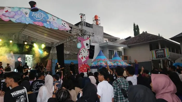Penampilan panggung Xpansi 2025